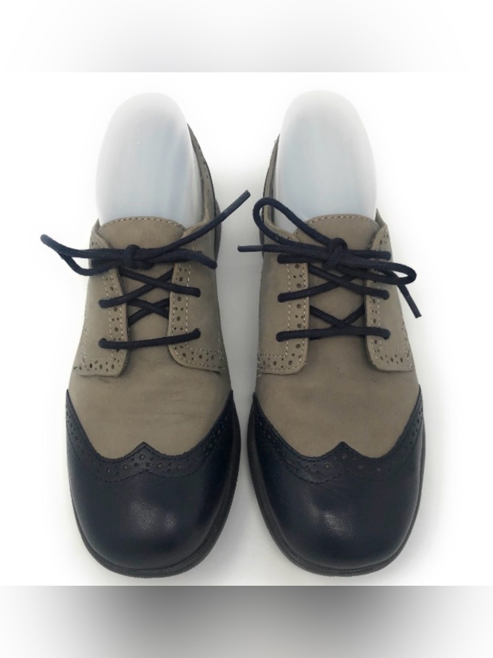 AEROSOLES Two-Tone Beige Suede and Navy Wingtip Flats